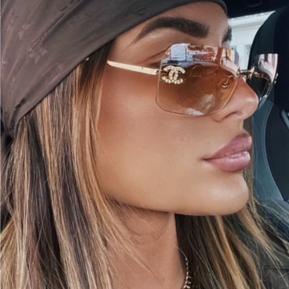 Like New?CHANEL PERFECT CONDITION SWAROVSKI CRYSTAL VINTAGE SUNGLASSES main image 12